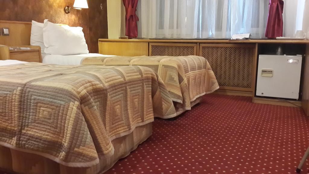 Atiskan Hotel Eskişehir Phòng bức ảnh